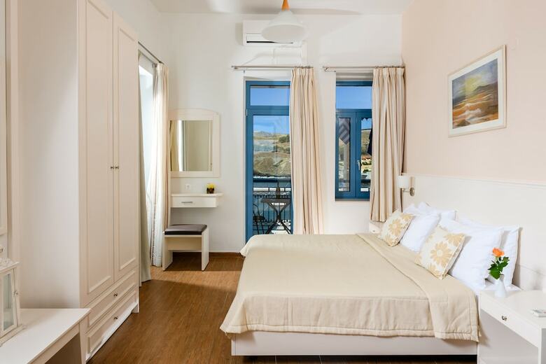 Captains House Hotel - Apartments