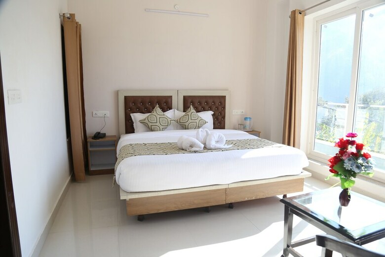 Hotel Yog Tapovan