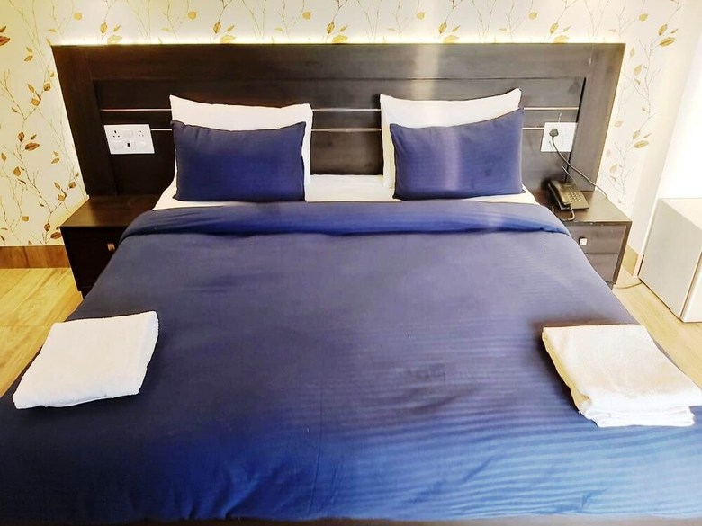 Hotel Corooms Sanvi Prime Unitech Cyber Park