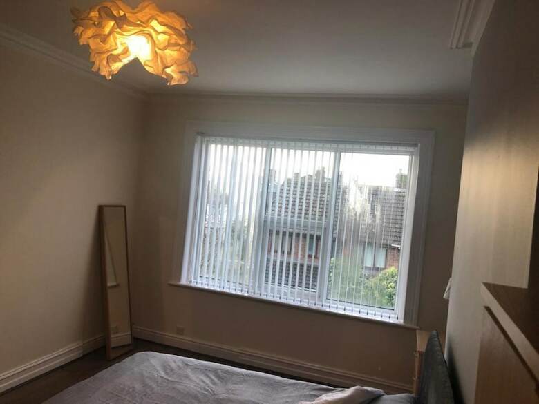 Residencia Large Eight Bedroom House
