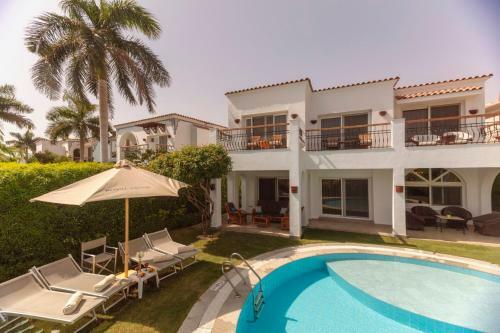 Royal Savoy Hotel And Villas