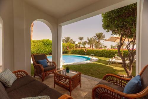 Royal Savoy Hotel And Villas