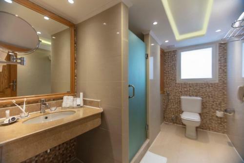 Royal Savoy Hotel And Villas