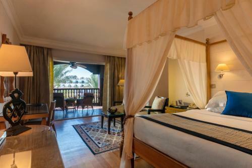 Royal Savoy Hotel And Villas