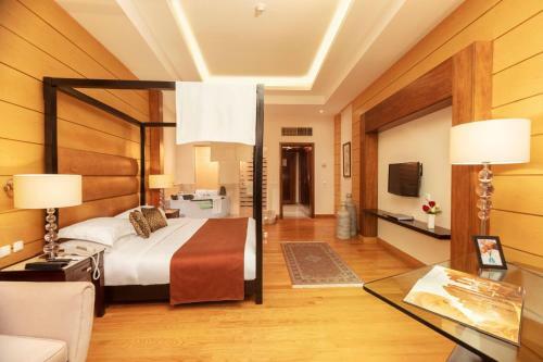 Royal Savoy Hotel And Villas
