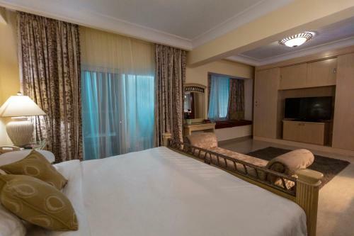 Royal Savoy Hotel And Villas