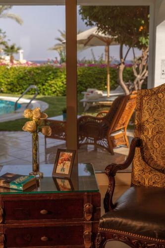 Royal Savoy Hotel And Villas