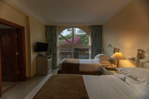 Royal Savoy Hotel And Villas