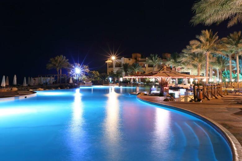 Hotel Rehana Royal Beach Resort & Spa