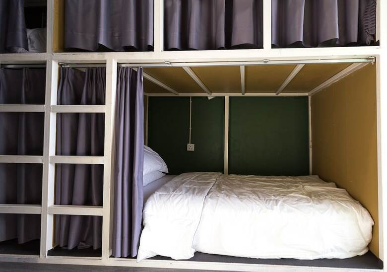 Hostal Around Hostel - Adults Only