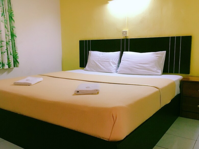 Dindings Pantai Desair Apartment By Dpd
