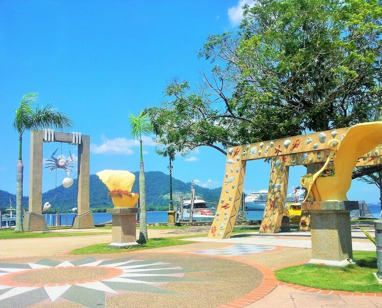 Dindings Pantai Desair Apartment By Dpd