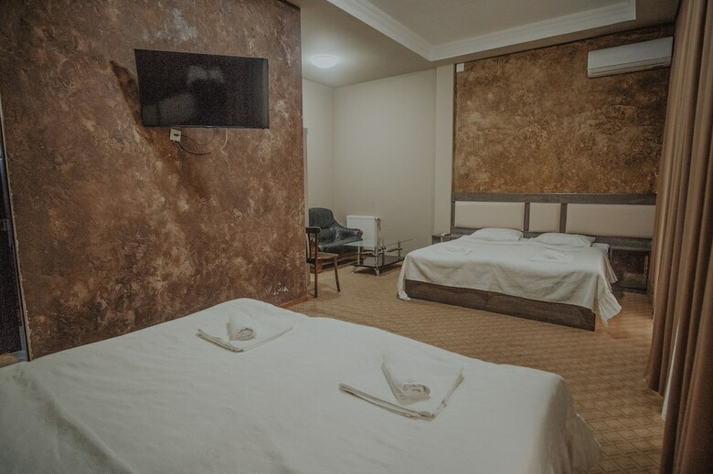 Hotel Discovery