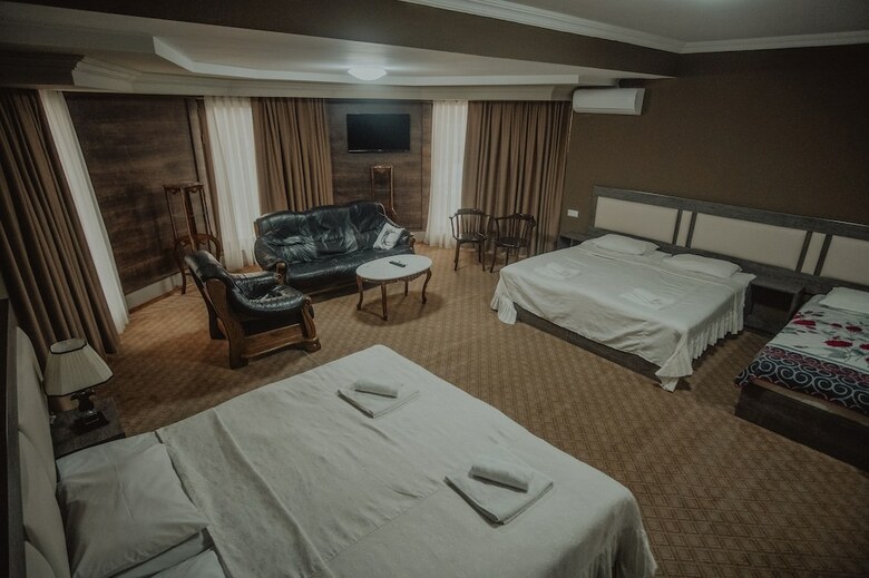 Hotel Discovery