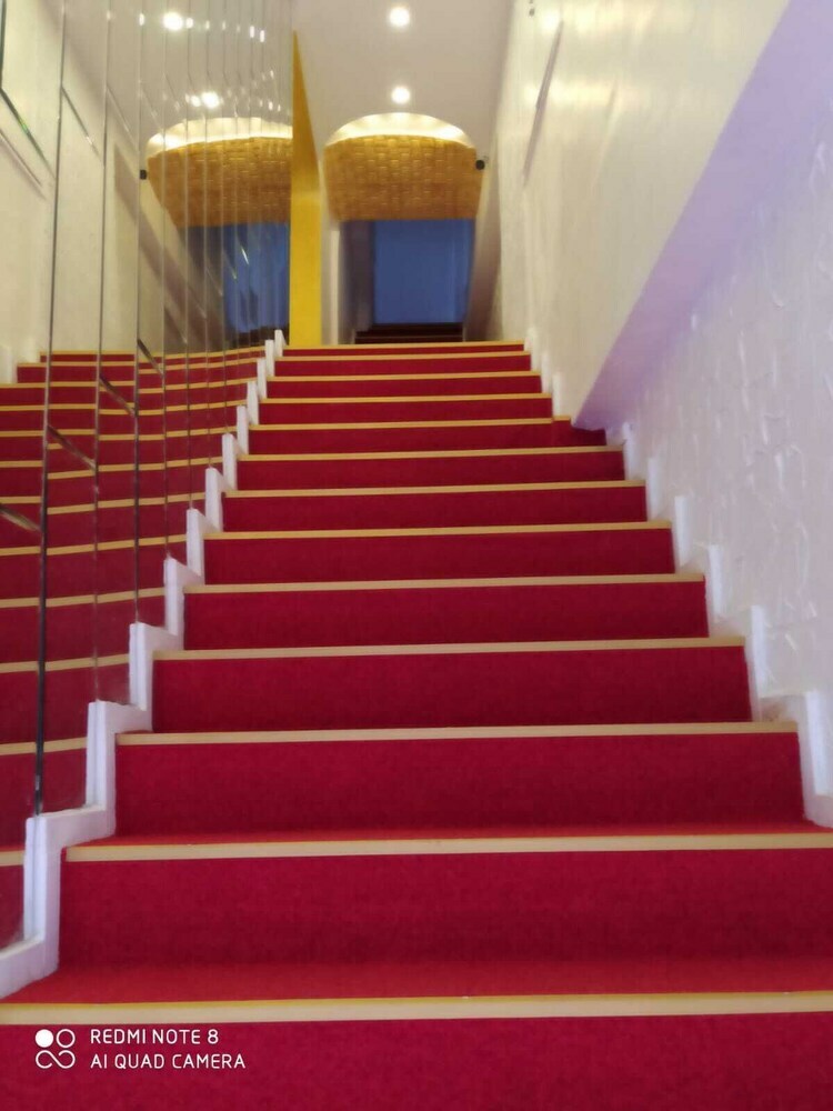 Emir Sultan Hotel