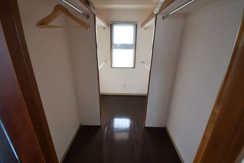 Condominium Miller's 6f