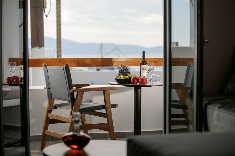 Hotel Kissos Luxury Suites