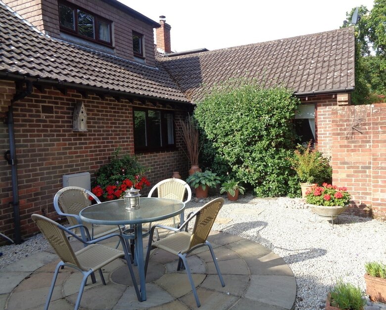 Ashen Bank B&B