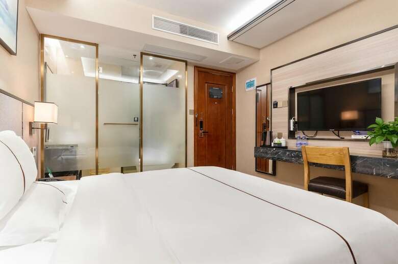 Urba Hotel Baoan Central Area