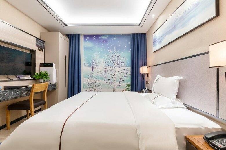 Urba Hotel Baoan Central Area