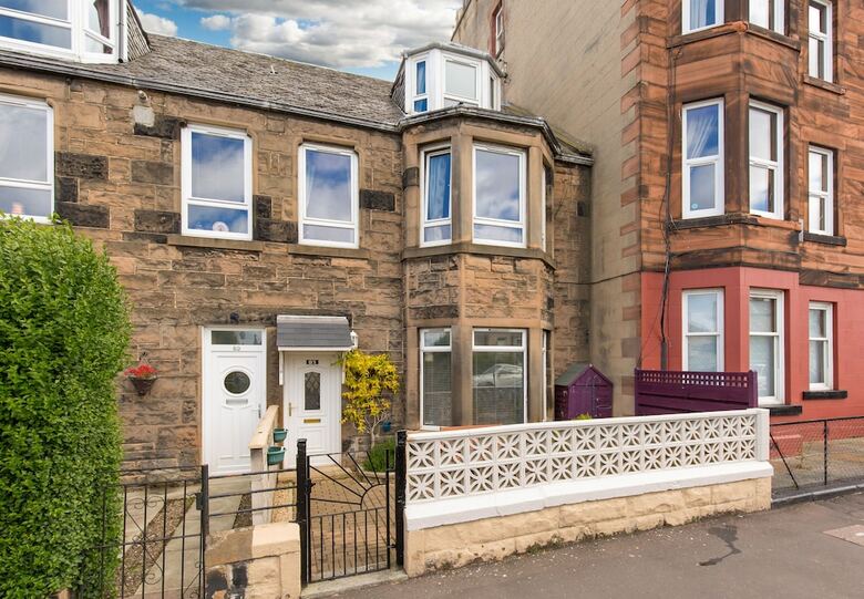 414 - Lochend Road Apartment
