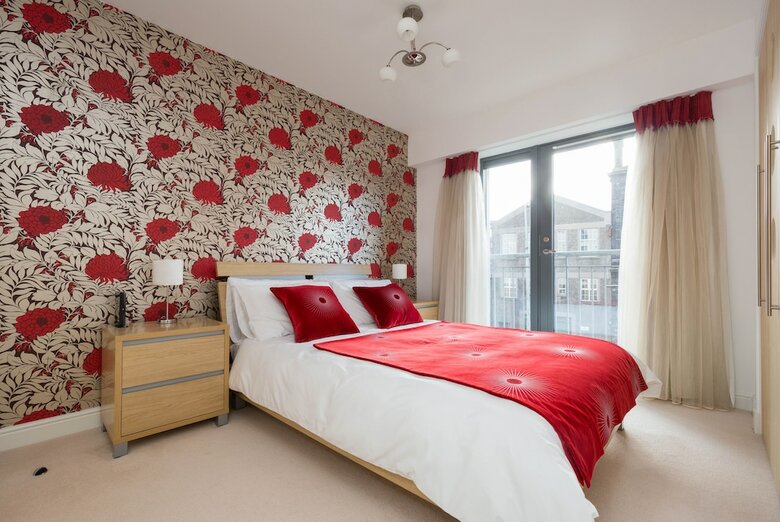 411 - Corinthian Quay Apartment