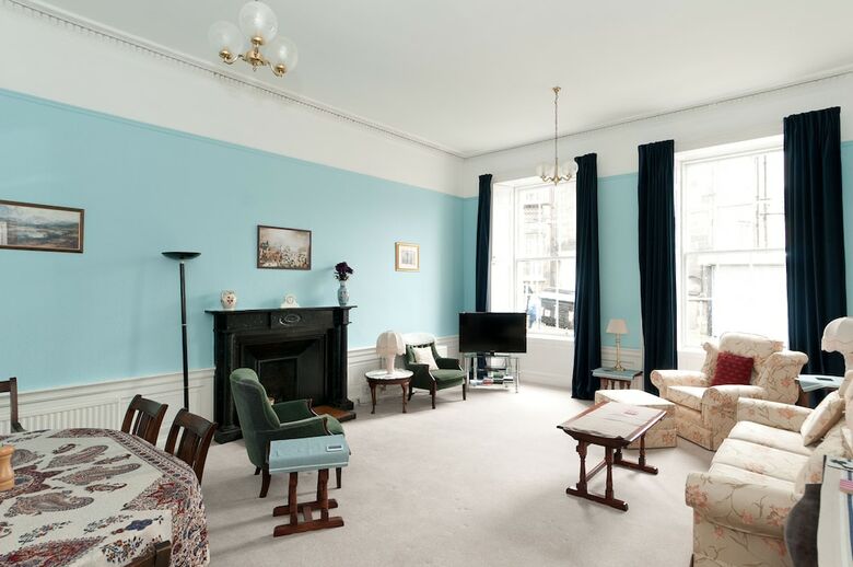363 Union Street Apartment