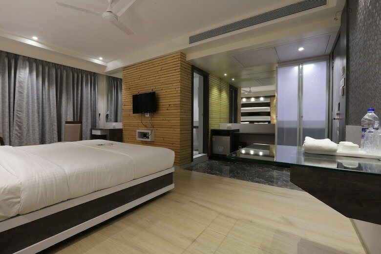 Hotel S3 Park, Ambernath