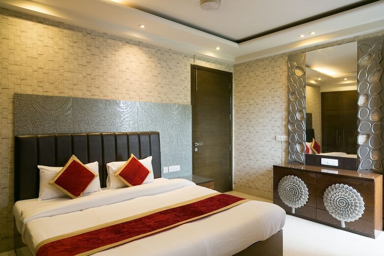 Bed & Breakfast Under My Roof - Premium
