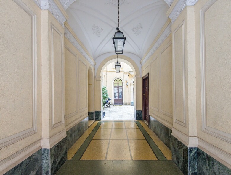 Rsh Bright Vatican Apartment