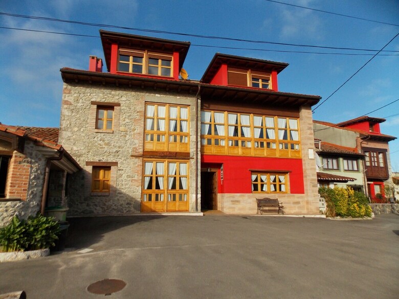 Agroturismo Alojamientos Vallanu