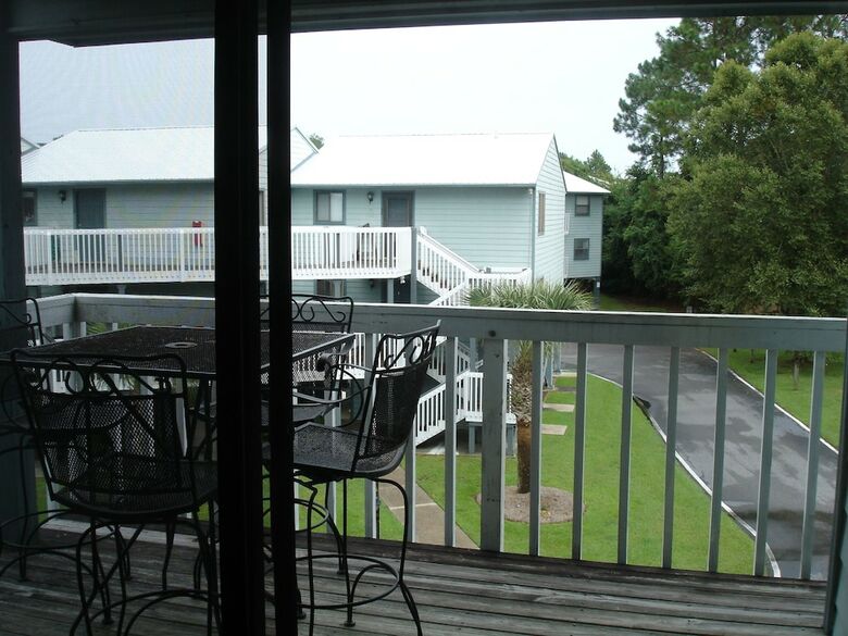 Bay View 84