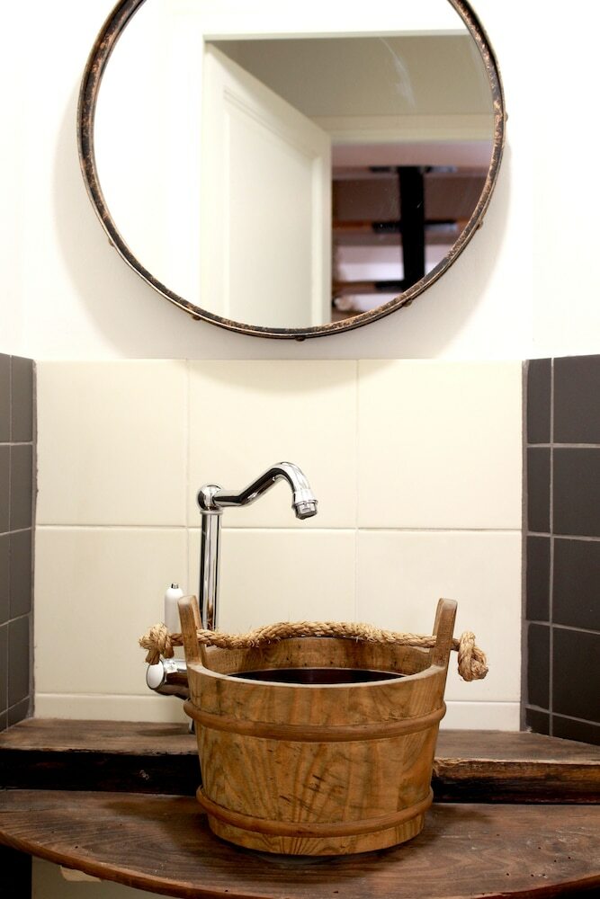 Hotel Le Pressoir de La Dev�ze
