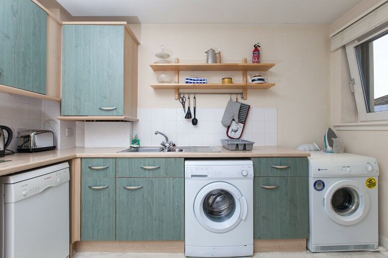 Amazing Apartments - Holyrood Road