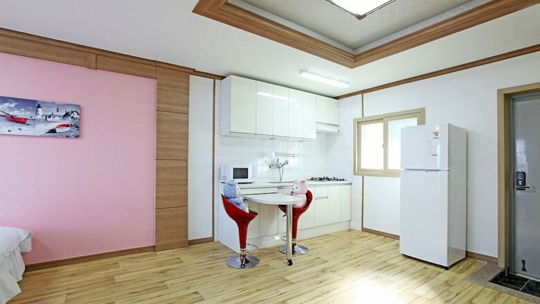 Tongyeong Good Day Pension