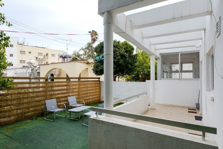 Townhouse In Ideal Location