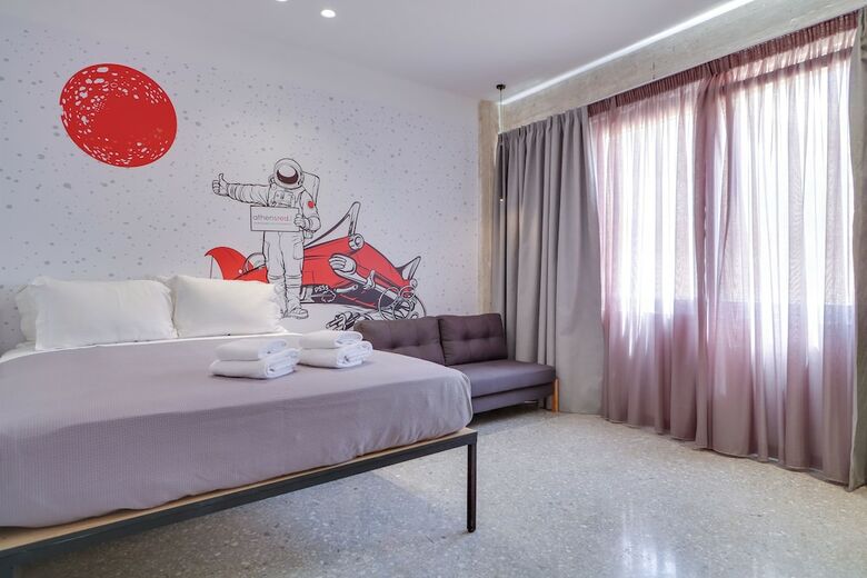 Hotel Athensred.com