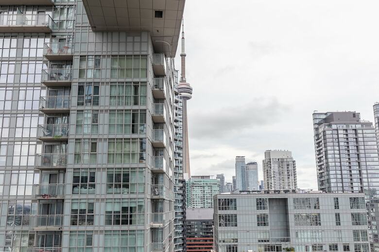 Skytree - Lakeside Condos Near Cn Tower