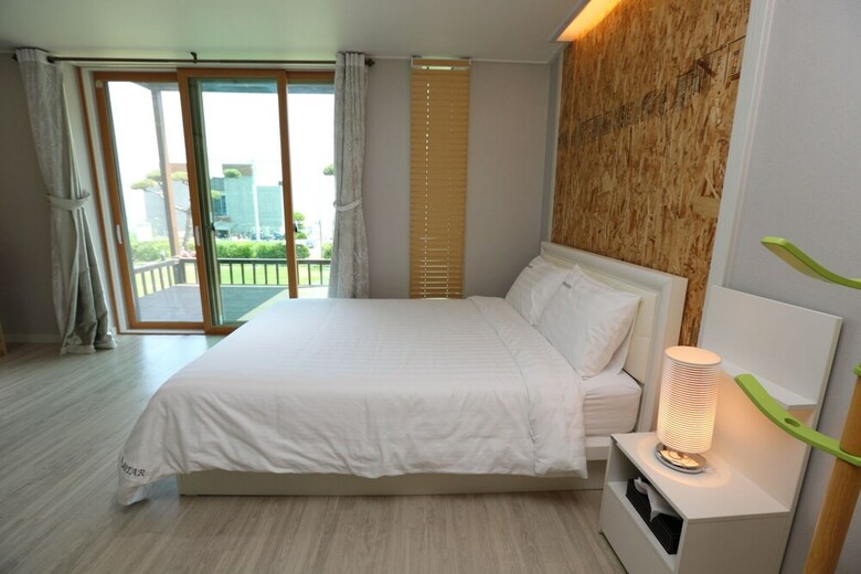 Sea & Star Pension