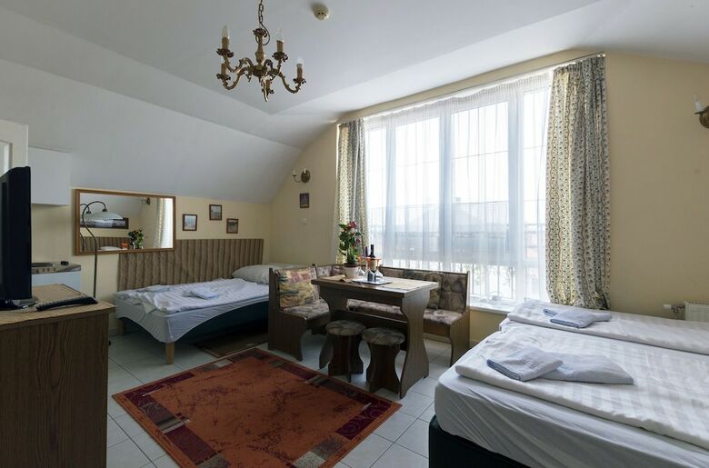 Hotel Balaton Fony�d