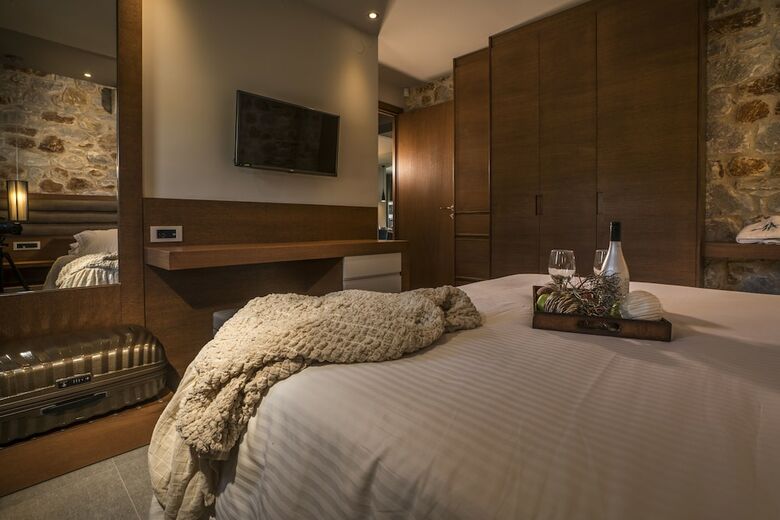 Aphrodite Luxury Villa