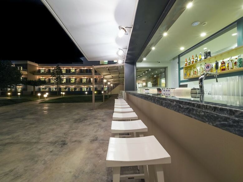 Hotel Paradise Resort