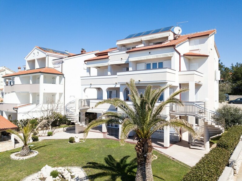 Pool Apartments Tolo