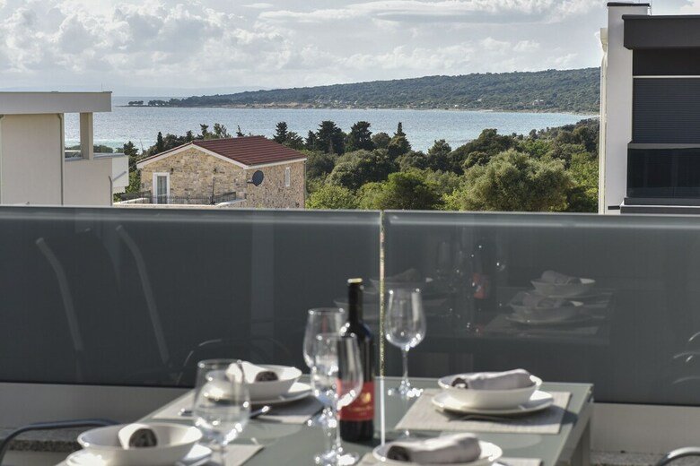 Hotel Pool Apartments Mare