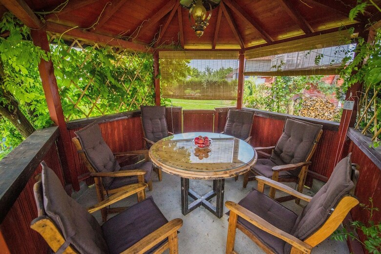 B&B Tara Garden