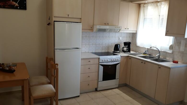 Iro's Sea View Apartments