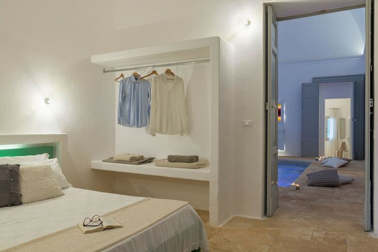 Villa Dimora Fumarola With Indoor Pool And Jacuzzi