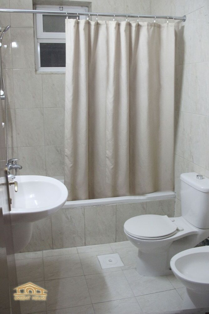 Aparthotel Orient House Hotel Suites