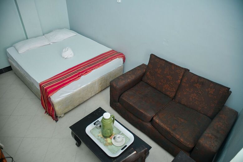 Royal Crown Kbg Hotel