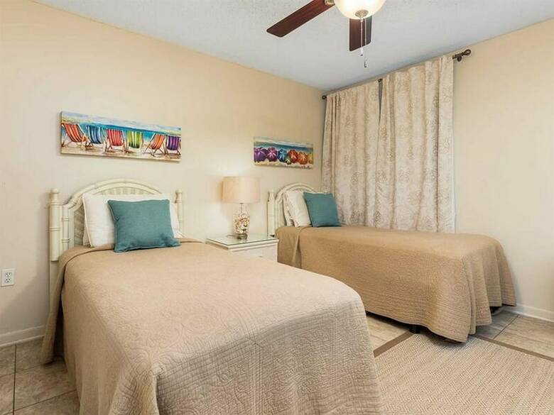 Edgewater West By Meyer Vacation Rentals